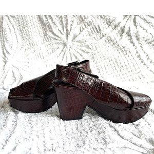 Robert Clergerie Paris slingback brown crocodile leather platform heels sz 7